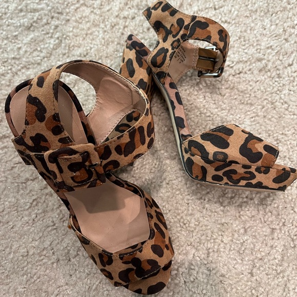 Mix No. 6 Shoes - Leopard Print Platform Block Heel Sandals - Brown